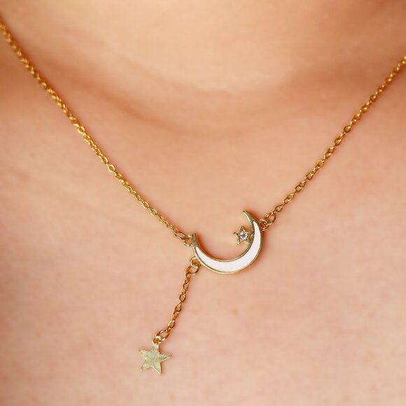 Stainless Steel Moonlight Pendant Necklace - Celestial Charm - Picture 2 of 3